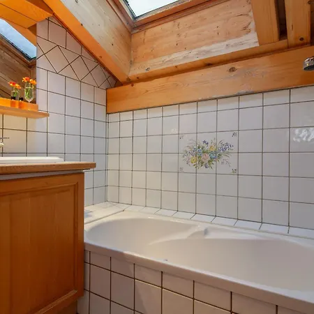 Apt Les Drus118- 3Br Alpine View Balcony & Parking For 6 - Happy Rentals *