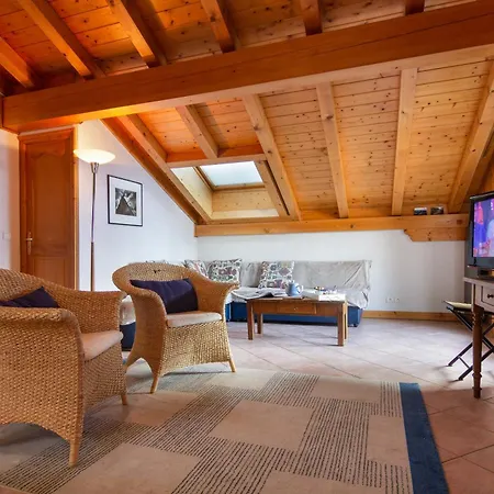 Les Drus 118 - Happy 公寓