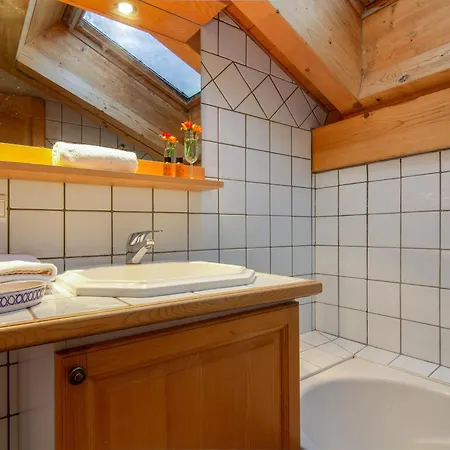 Les Drus 118 - Happy Apartment *