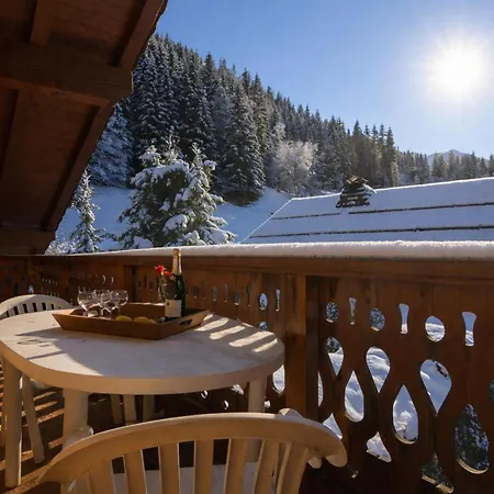 Les Drus118- 3br Alpine View Balcony & Parking For 6 - Happy Chamonix