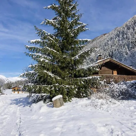 Les Drus118- 3br Alpine View Balcony & Parking For 6 - Happy * Chamonix